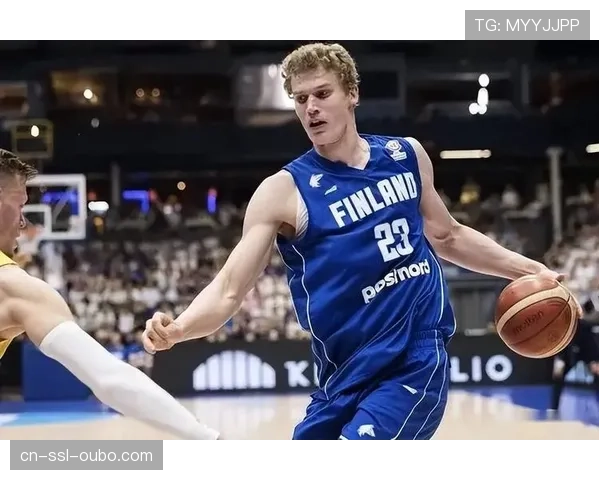 爵士马尔卡宁乐福 内线组合技术全面但移动速度偏慢